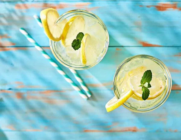 iki bardak limonata