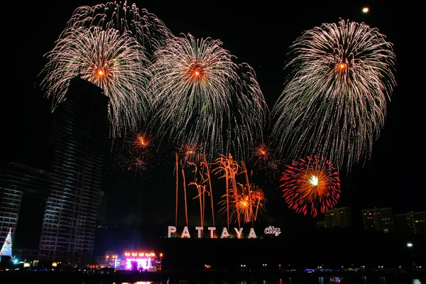 PATTAYA, THAILAND - Conto alla rovescia, 1 gennaio 2015 — Foto Stock