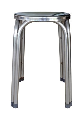 Gümüş modern sandalye üzerinde beyaz clippin paslanmaz çelik tarafından izole