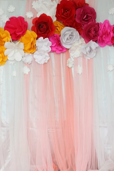 Färgstark bakgrund papper blomma med tyg arrangemang — Stockfoto