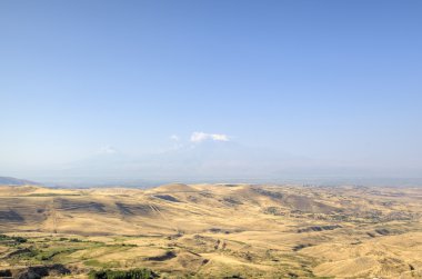 Ağrı Dağı görünümünde bir sis, Ermenistan