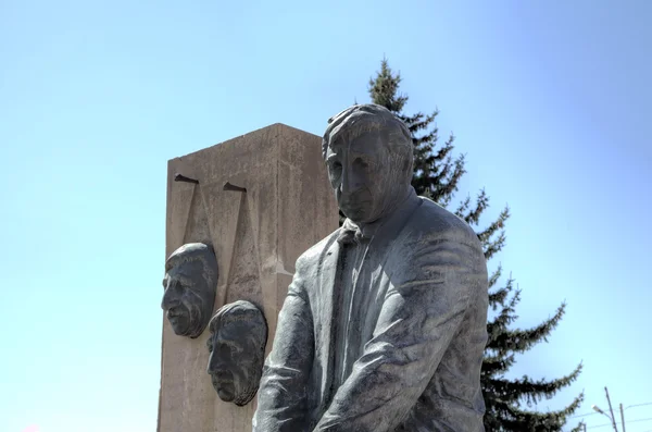 Pomnik Frunzik Mkrtchyan. Giumri, Armenia — Zdjęcie stockowe