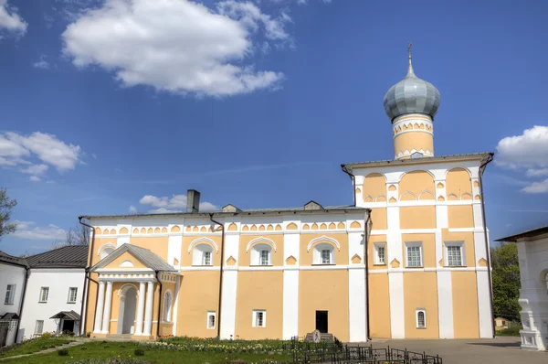 Klasztor Spaso-Preobrazhensky Varlaamo-Khutyn. Wielij Nowogród, Rosja — Zdjęcie stockowe