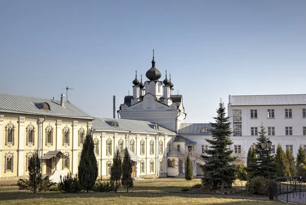 Klooster St. Nicholas Ugreshsky (Severodvinsk-Ugreshsky). Dzerzjinski, Moscow region, Rusland — Stockfoto