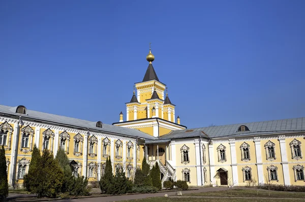 Klooster St. Nicholas Ugreshsky (Severodvinsk-Ugreshsky). Dzerzjinski, Moscow region, Rusland — Stockfoto