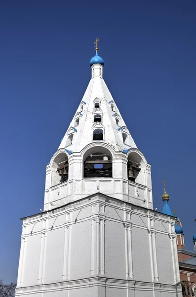 Belltower of Church of Icon of Our Lady of Tikhvin. Kolomna, Rusland - Stock-foto