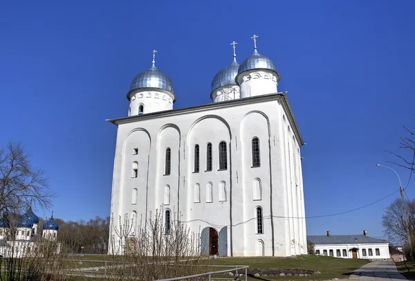 St. George's (Yuriev) Monastery. Veliky Novgorod, Russia — Stockfoto