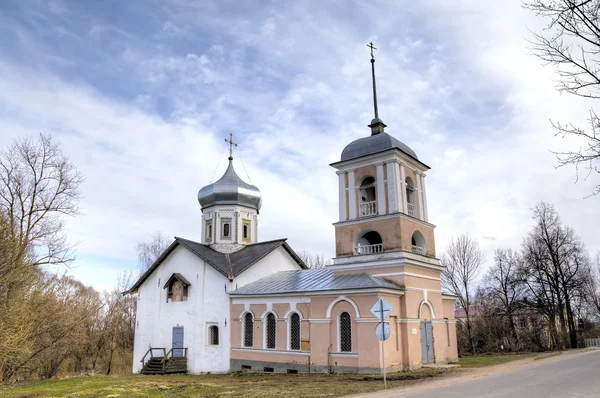 Chiesa della Trinità nella Yamskaya Sloboda. Veliky Novgorod, Russia — Foto Stock