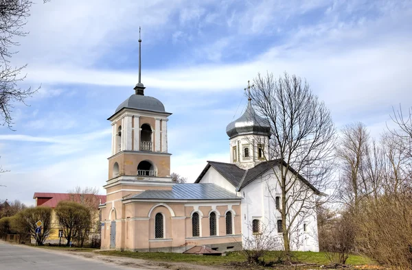 Chiesa della Trinità nella Yamskaya Sloboda. Veliky Novgorod, Russia — Foto Stock