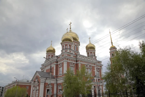 La Chiesa dell'Intercessione della Santissima Madre di Dio. Saratov, Russia — Foto Stock