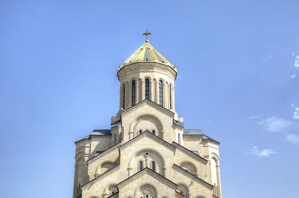 Kathedrale der Heiligen Dreifaltigkeit (tsminda sameba). Tiflis, Georgien — Stockfoto