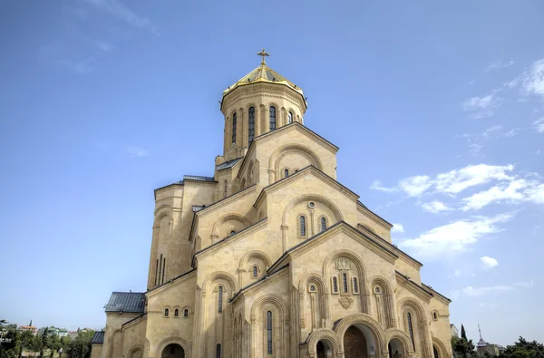 De kathedraal van de Heilige Drievuldigheid (Tsminda Sameba). Tbilisi, Georgië — Stockfoto