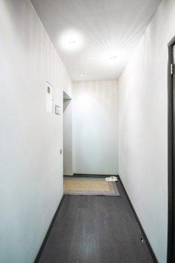 ahşap zemin ile iç koridor