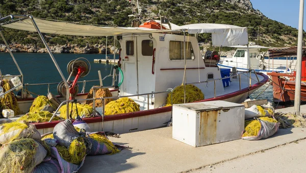 Fishing boat with nets at the island of Alonissos, Greece — Stock Photo, Image