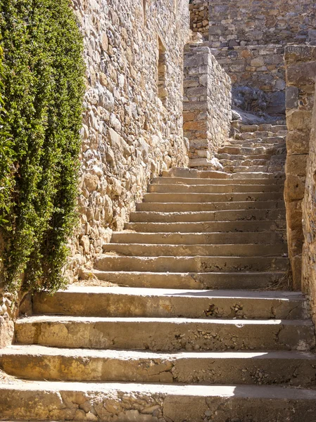 Stairs and walls in the Spinalonga island of Crete, Greece — Stock Photo, Image