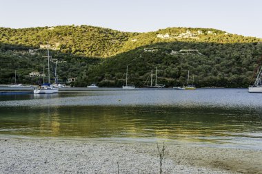 Lefkada Adası, Yunanistan - 27 Ağustos 2016: Lefkada Yunanistan Sivota Köyü