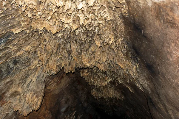 Yunanistan Hymettus Kentindeki Yarasa Mağarasında Mağara Sarkıtları Oluşumları — Stok fotoğraf