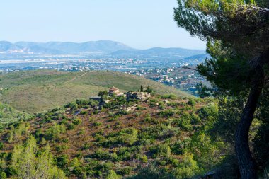 Yunanistan 'ın Attica kentindeki küçük manastır Agiou Nikolaou Kalision