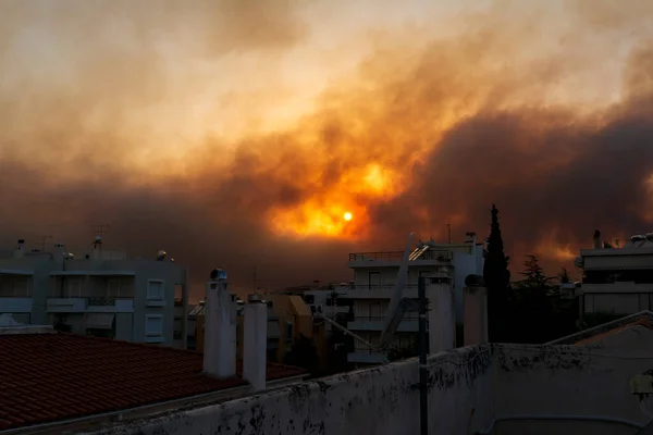 아테네 Varibobi 연기는 지붕에서 수있는 과같다 그리스 아테네 — 스톡 사진
