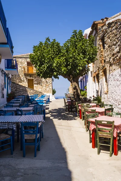 Rue de l'île grecque Alonissos — Photo