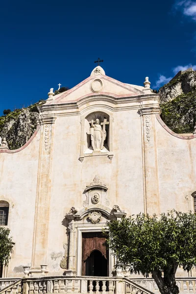 Iglesia de San Giuseppi en Taormina, Sicilia, Italia —  Fotos de Stock