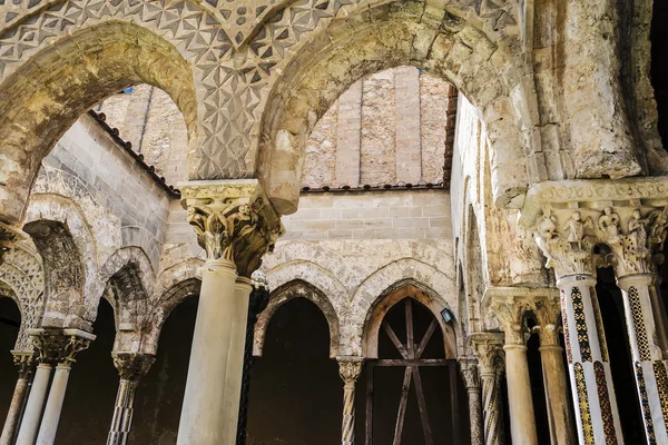 Cloister Monreale Abbey, Palermo — Stok fotoğraf