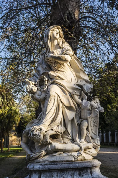 Woman Statue in Villa Giulia, Palermo, Italië — Stockfoto