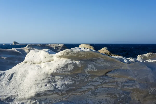 White Rock at the sea of Sarakiniko area, Milos island, Greece — Stock Photo, Image