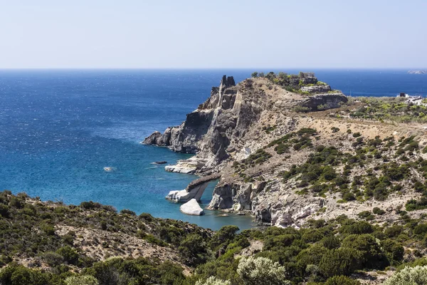 Playa de Gerontas en la isla de Milos, Cícladas, Grecia — Foto de Stock