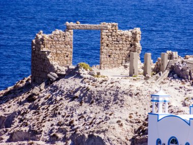 Milos island, Kiklad Adaları, Yunanistan köyünde Firopotamos görünümünü.