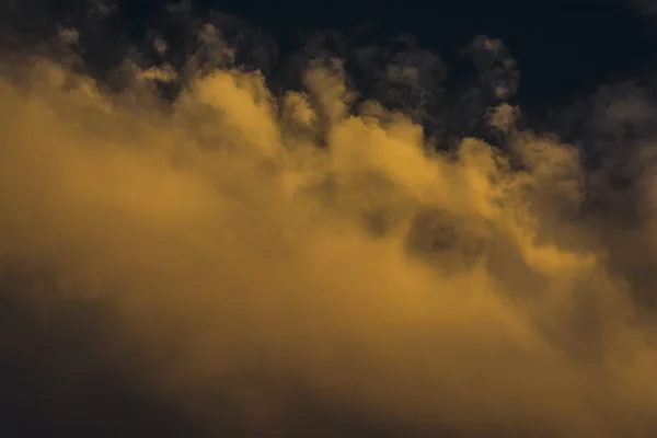 戏剧性的云景与日落 — 图库照片