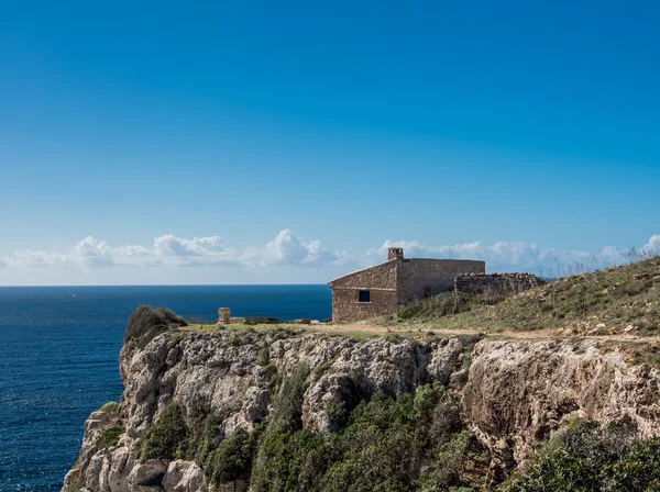 House near the cliff — Stock Photo, Image