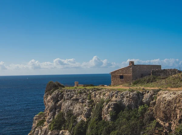 House near the cliff — Stock Photo, Image