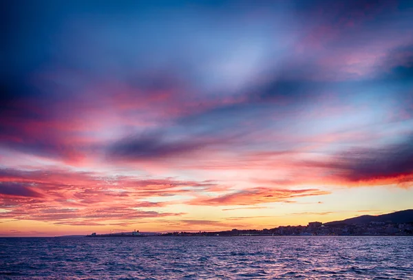 Sunset over water — Stock Photo, Image