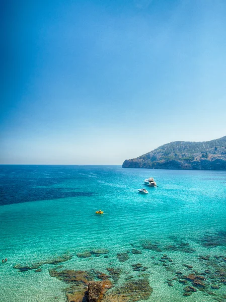 Boats and blue sea in Majorca — Stock Photo, Image
