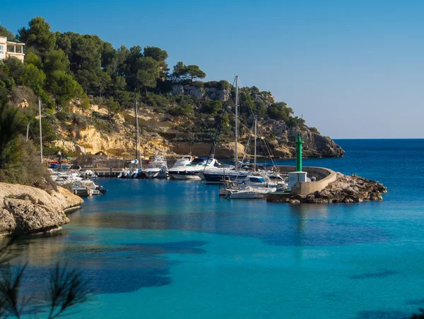 Small Marina with blue sea in Majorca — Stock Photo, Image