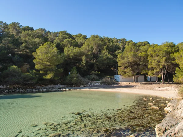 Spokojne morze przy plaży - Mallorca — Zdjęcie stockowe
