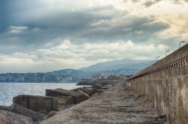 Mallorca kayalık sahil