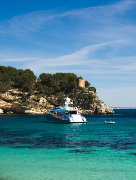 Bateaux et plage en Majorque — Photo