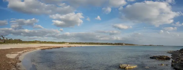 Praia secreta e solitária em Maiorca — Fotografia de Stock