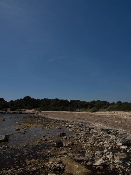 マヨルカ - バレアレス諸島スペインの岩の海岸 — ストック写真