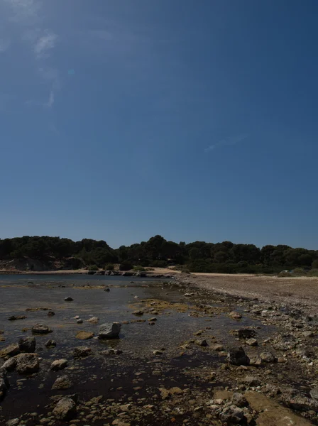 Costa rochosa em Maiorca - Ilhas Baleares, Espanha — Fotografia de Stock