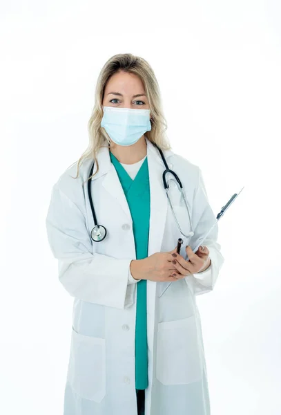 Porträtt Glad Säker Kvinnlig Läkare Eller Sjuksköterska Bär Vit Rock — Stockfoto