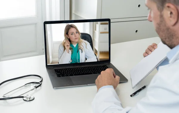 Covid Cuidados Saúde Online Médica Especialista Consulta Médica Virtual Com — Fotografia de Stock