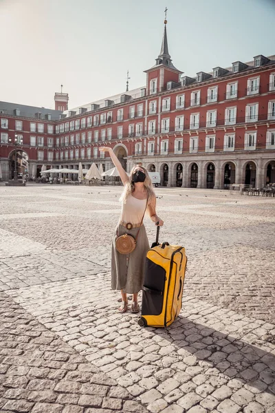 Happy Tourist Madrid Spanyolország Európa Utazás Poszt Covid Nyári Szünetben — Stock Fotó