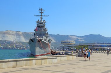 Kruvazör Limanı karşı