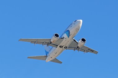 Yolcu Boeing 737-500 uçak yükseklik değer kazandı.