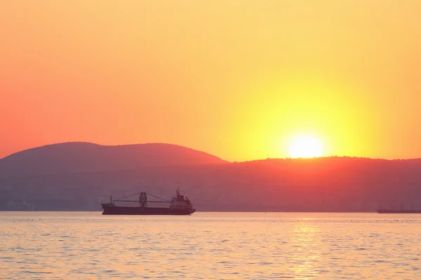 Noworossijsk Bucht gegen den Niedergang — Stockfoto