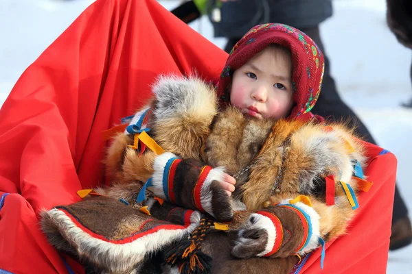 Portrait of the Nenets girl in national clothes — Stock Photo, Image