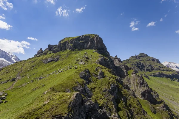 Berglandschap - wandelen in de Dolomieten — Stockfoto
